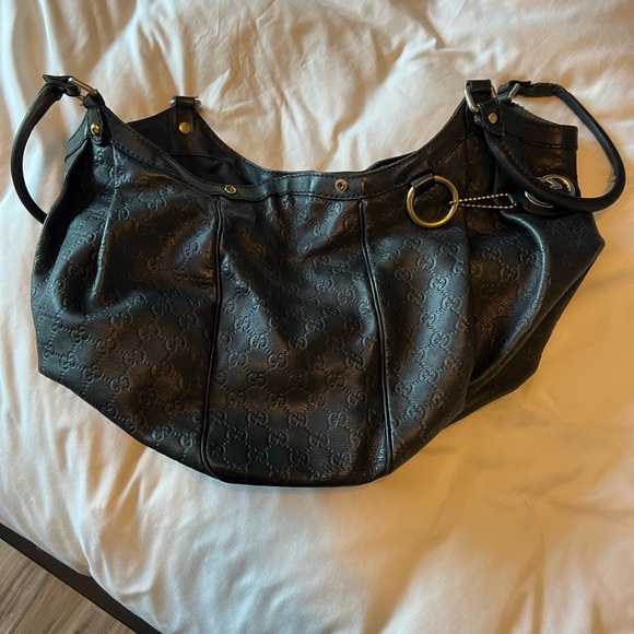 Gucci Sukey Signature Logo Handbag - Picture 5 of 9